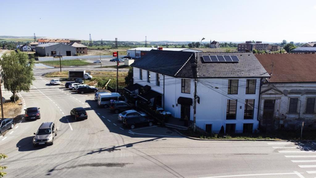 The Berg'S 10 Hotel Ocna Mures Exterior photo